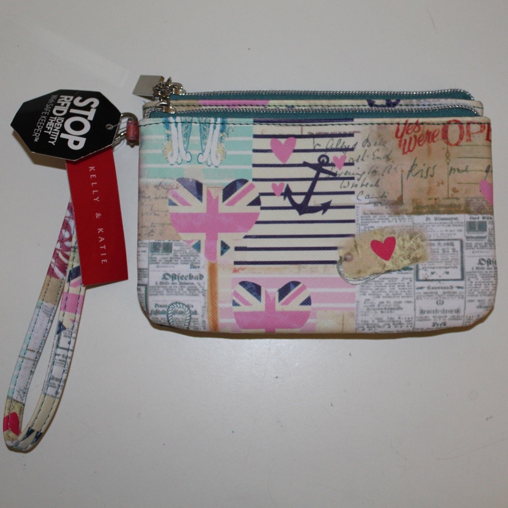 KELLY & KATIE Wristlet